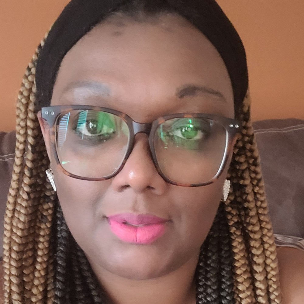 Meet your Posher, Melanie